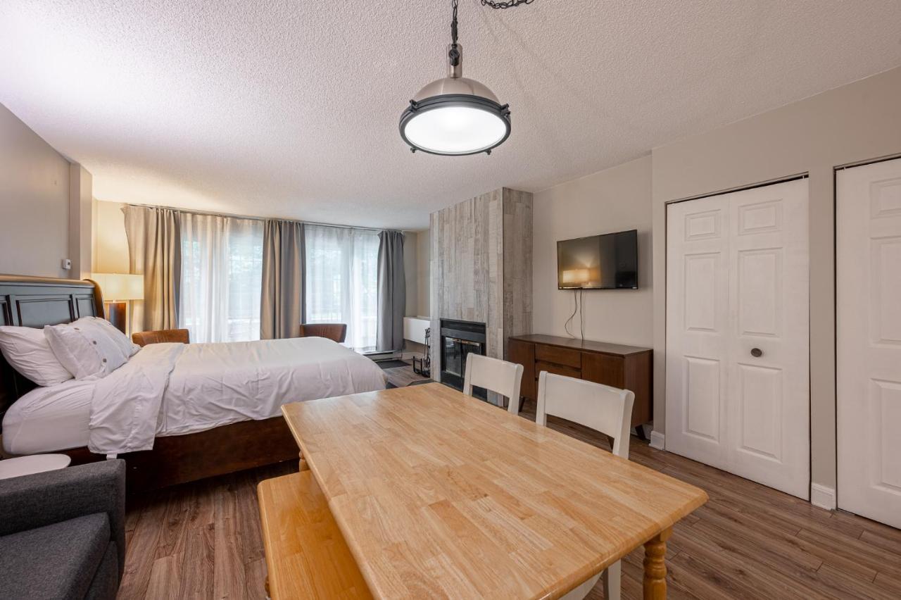 Le Domaine Chambre D'Hotel A Saint-Sauveur-des-Monts Buitenkant foto