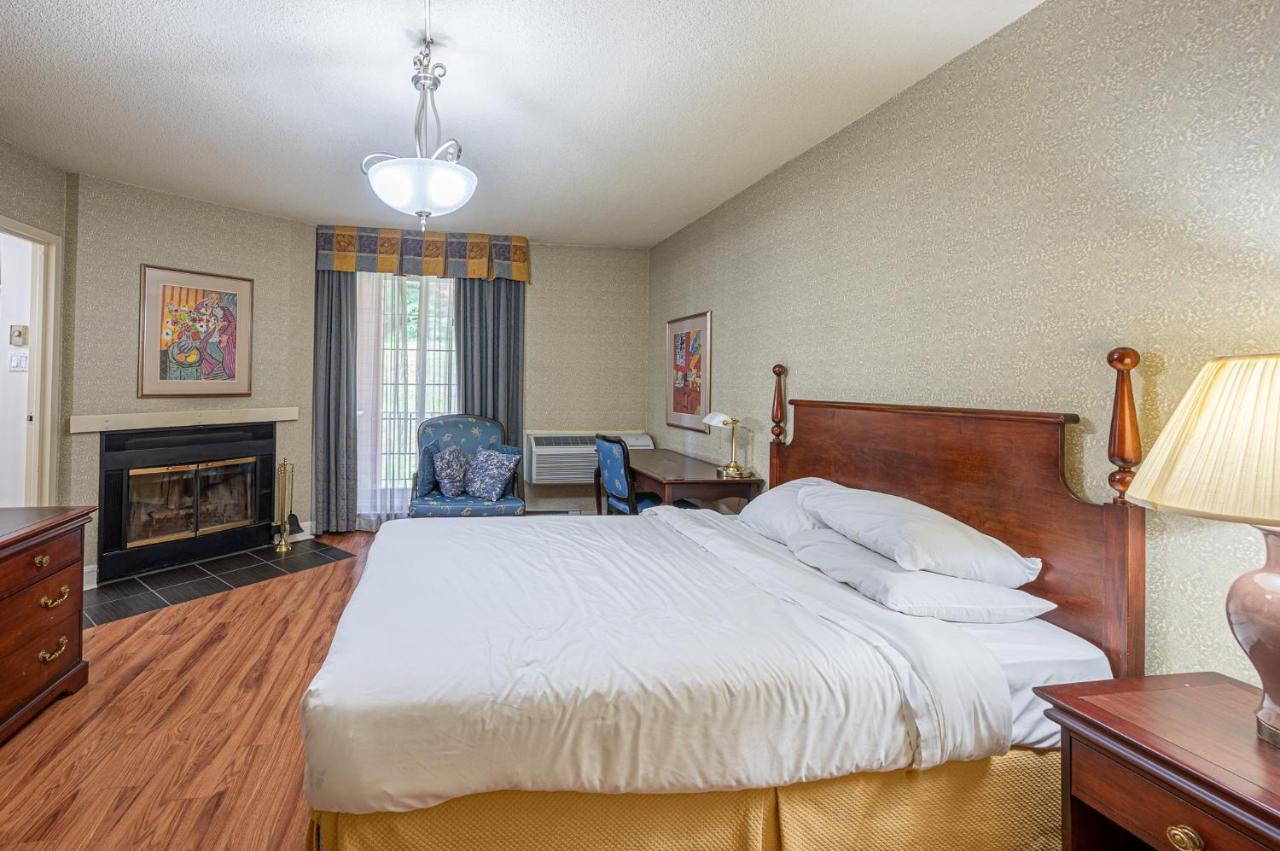 Le Domaine Chambre D'Hotel A Saint-Sauveur-des-Monts Buitenkant foto