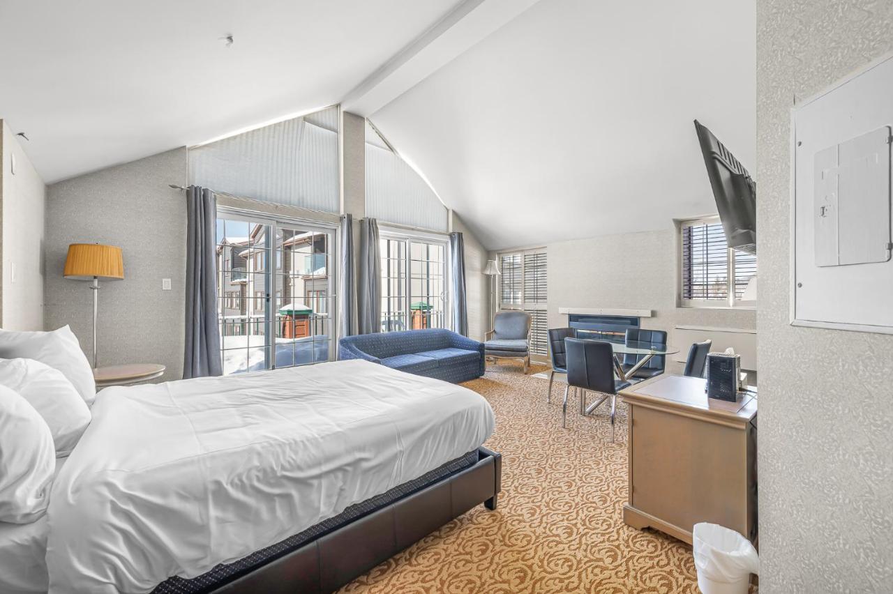 Le Domaine Chambre D'Hotel A Saint-Sauveur-des-Monts Buitenkant foto